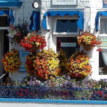 Merivon Guest House Great Yarmouth Exteriör bild